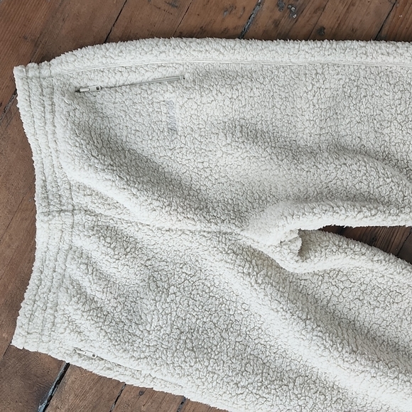 SKIMS Teddy Jogger - Bone NWT - Picture 2 of 6